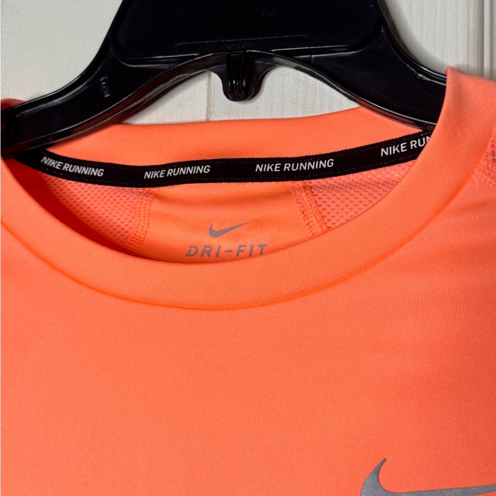 Nike Women's Vibrant Coral Short Sleeve Tee - Picture 12 of 14